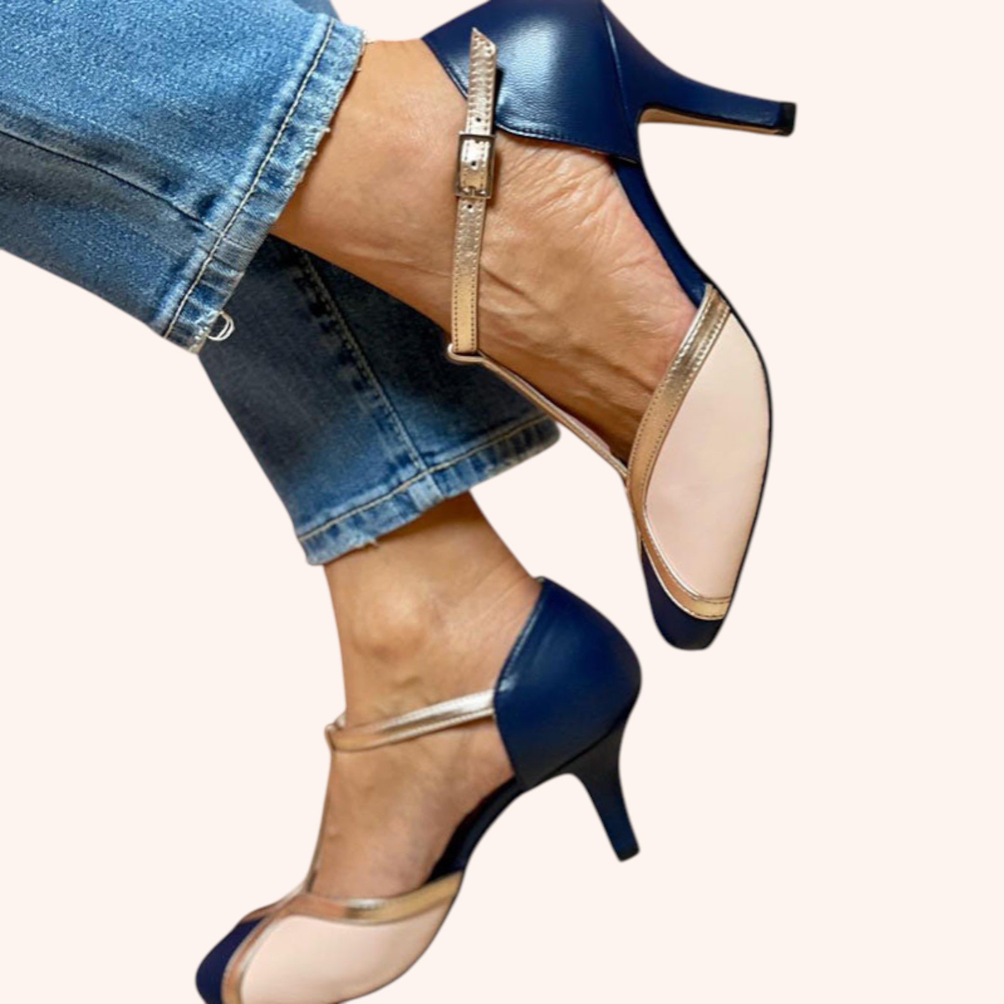 Laya T-Strap Pumps,Round Toe