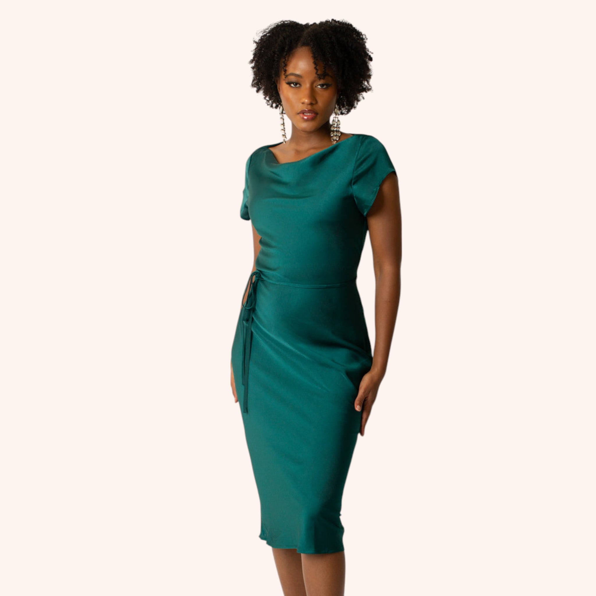 Ivara – Timeless Dress